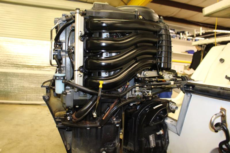 dipstick-copy Outboard engine
