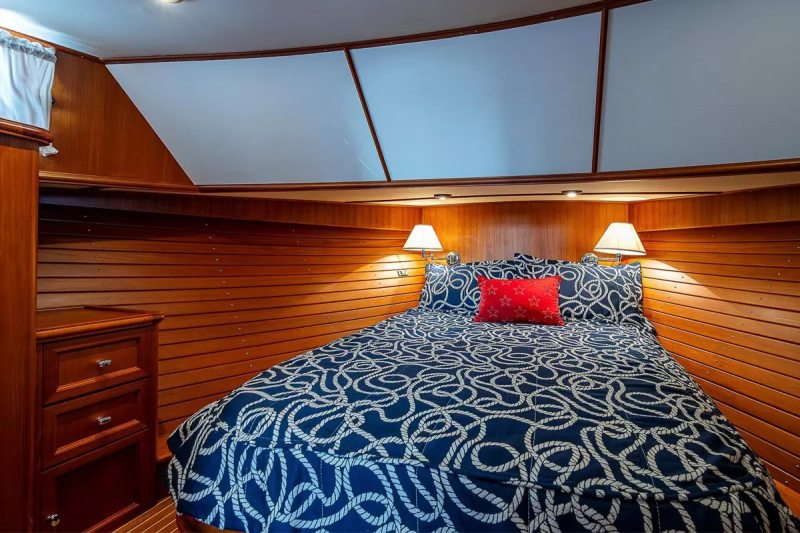 Grand Banks 47 Eastbay Flybridge