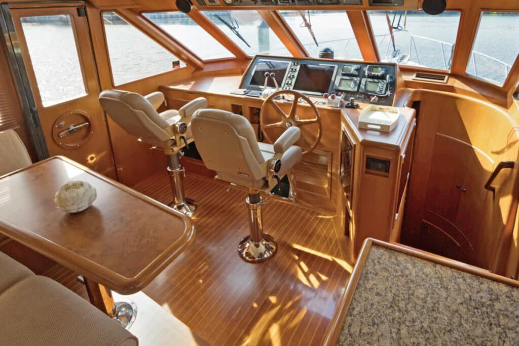 Offshore Yachts 54 Pilothouse