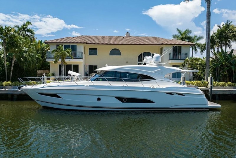 Riviera-5400-Escapade-1 Riviera 5400 Sport Yacht