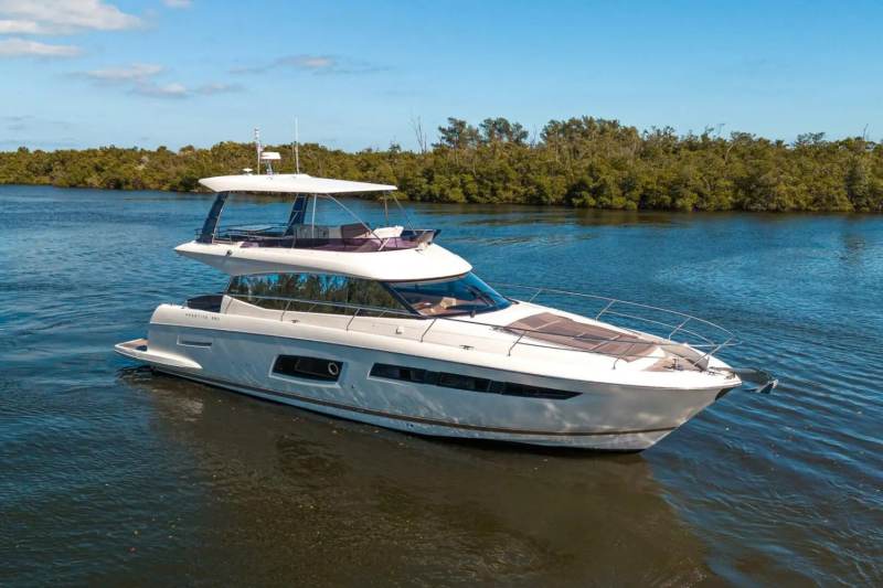 Prestige-560-Dragonfly-1 Prestige Yachts 560