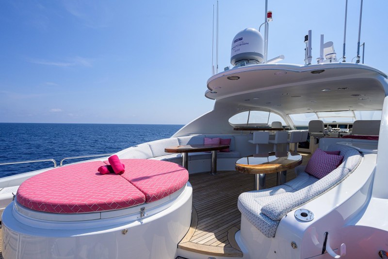 Lazzara 110 Open Bridge