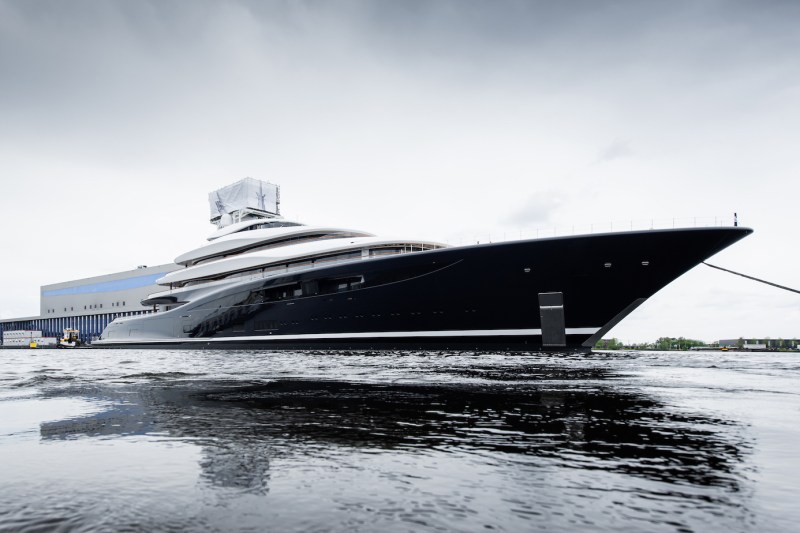 Feadship Project 821