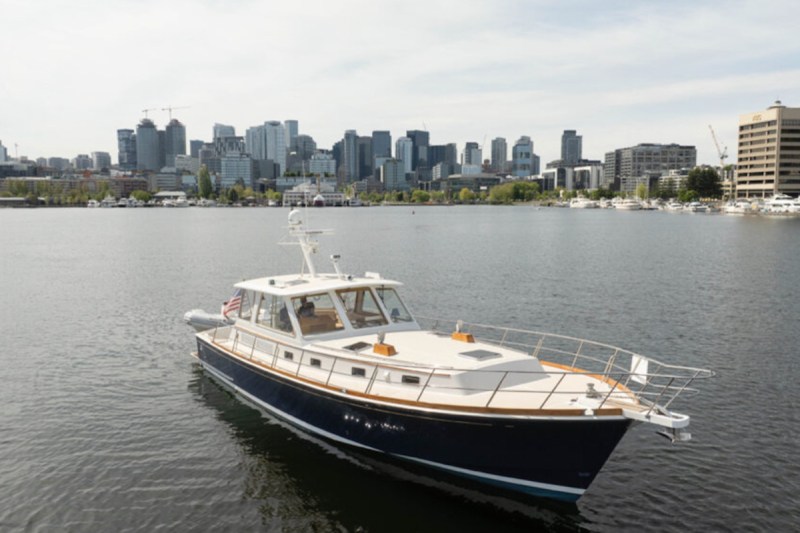 Grand-Banks-49-Eastbay-Ptarmigan-1 Grand Banks 49 Eastbay HX