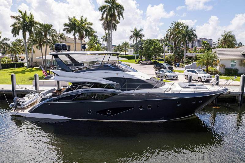 Marquis-660-1 Marquis 660 Sport Yacht
