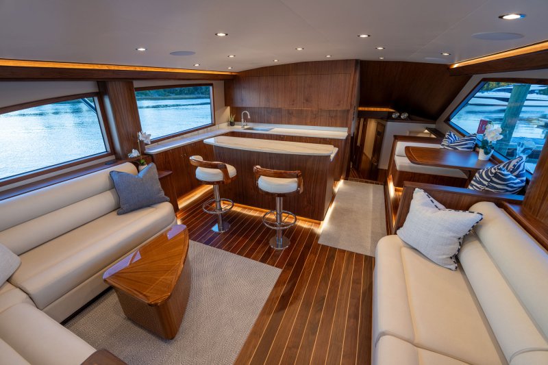 Jarrett Bay Boatworks 64