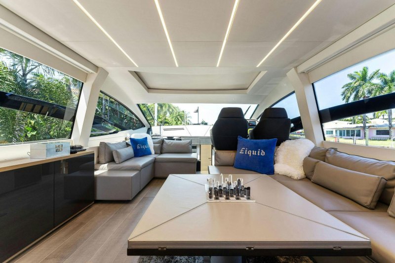 2020 Pershing 70 Liquid