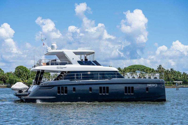 Sunreef60Power-1 Sunreef 60 Power Nero cruising