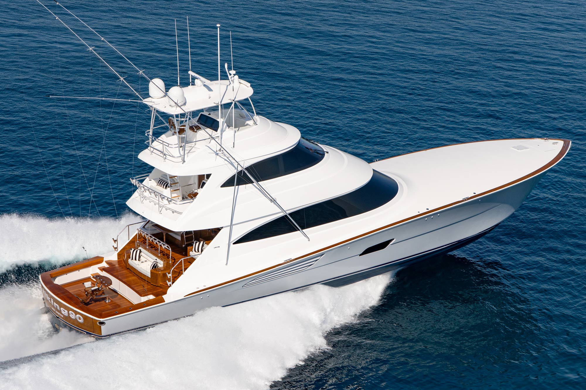 Viking Yachts 90 Convertible Reviewed