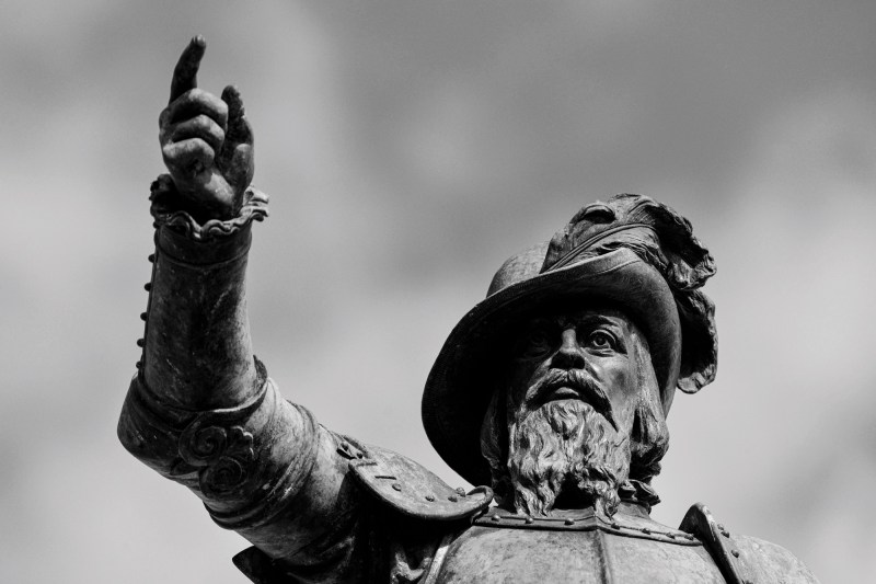 Ponce de León statue
