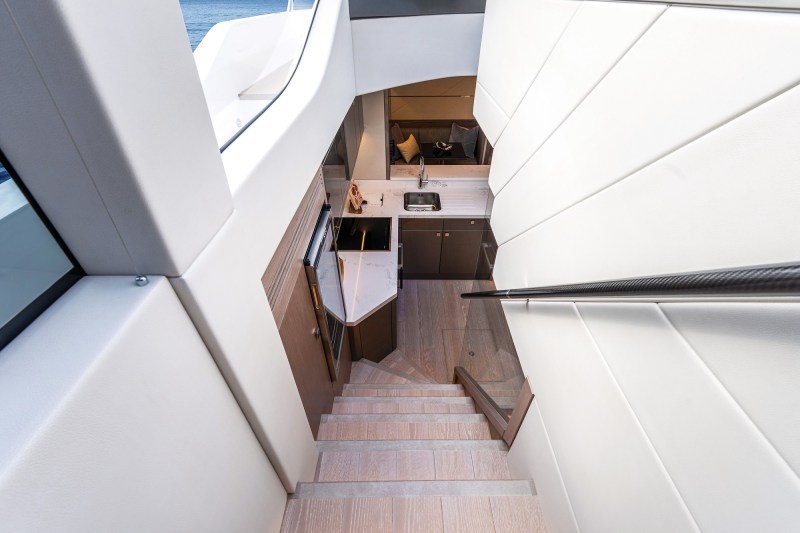 Sunseeker Predator 75