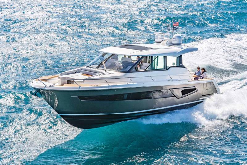 YTG0724_FEA_Tiara_5 Tiara Yachts EX 54
