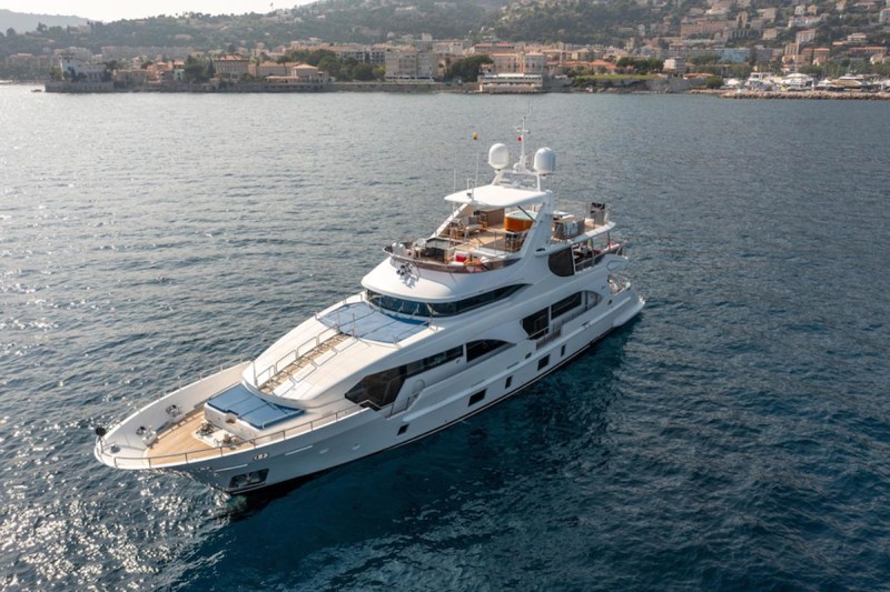 Benetti-108-Jus-Chilln-3-1 Benetti 108 Jus Chill'n 3
