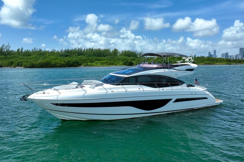 Princess-S66-Wheelhouse-1 Princess Yachts S66