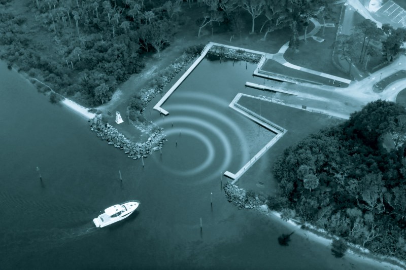 YTG1224_Electronics_01 Brunswick Boating Intelligence
