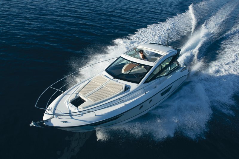YTG0225_Brokerage Beneteau Gran Turismo 40