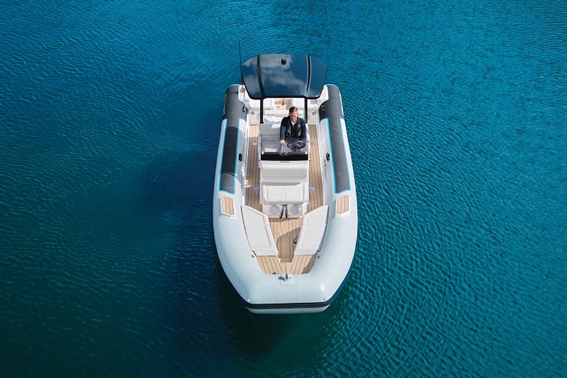 YTG0225_My-Other-Boat_FEB Williams EvoJet 70e