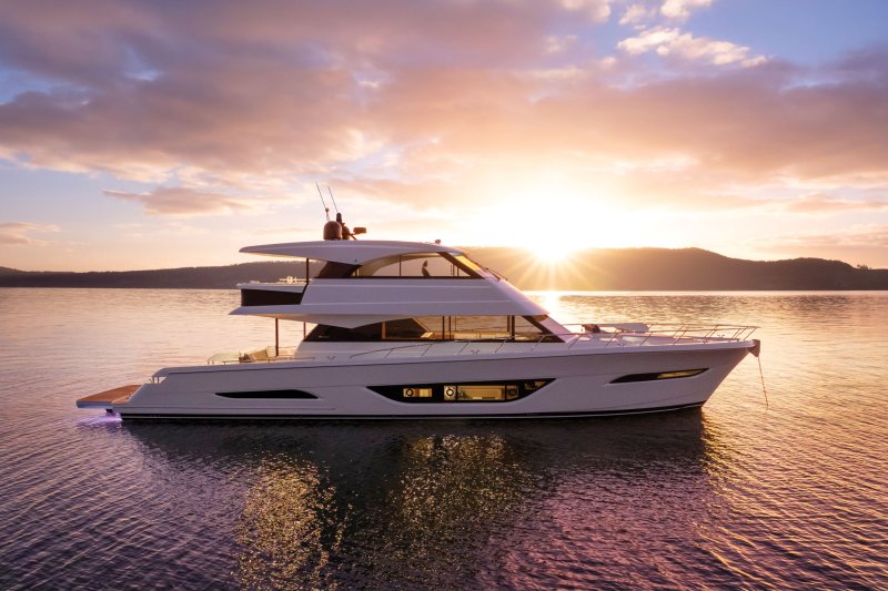 YTG0225_New-Yachts_01 Maritimo M75