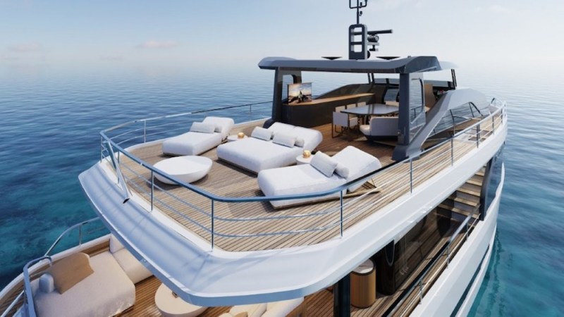 Arcadia A80new upper deck