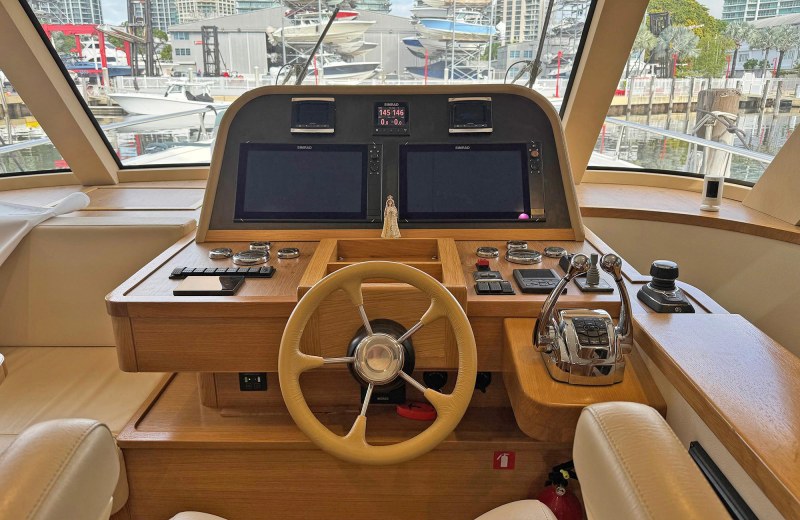 Outer Reef 620 Trident Oasis