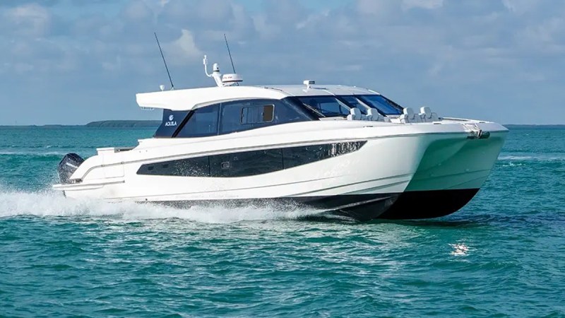 Aquila 42 Coupe