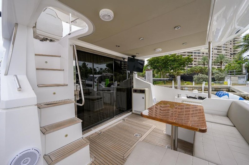 Azimut 50 Vivere
