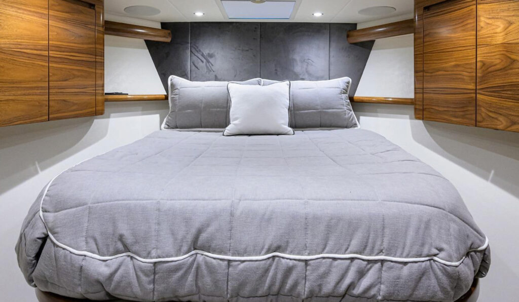 Viking 54 Sport Coupe