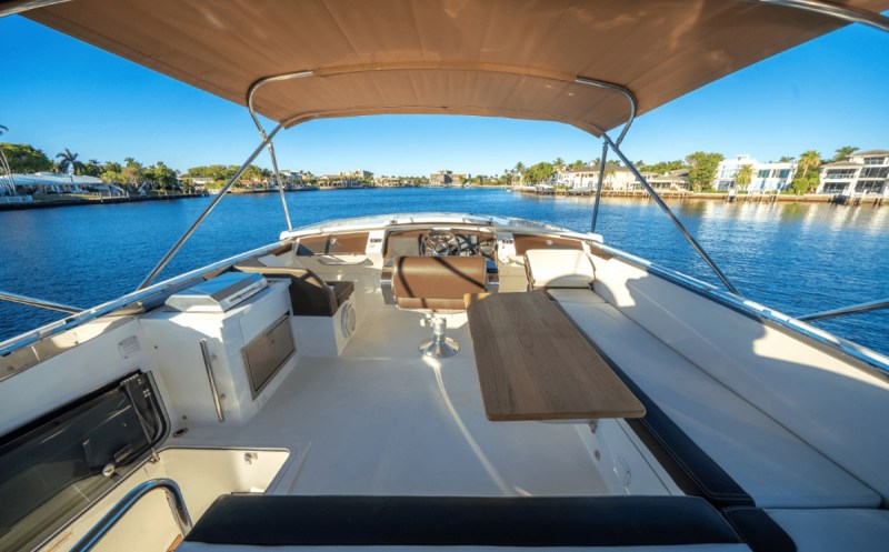 Galeon 560 Sky Cloud Nine