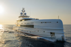 Heesen 164 Bijin
