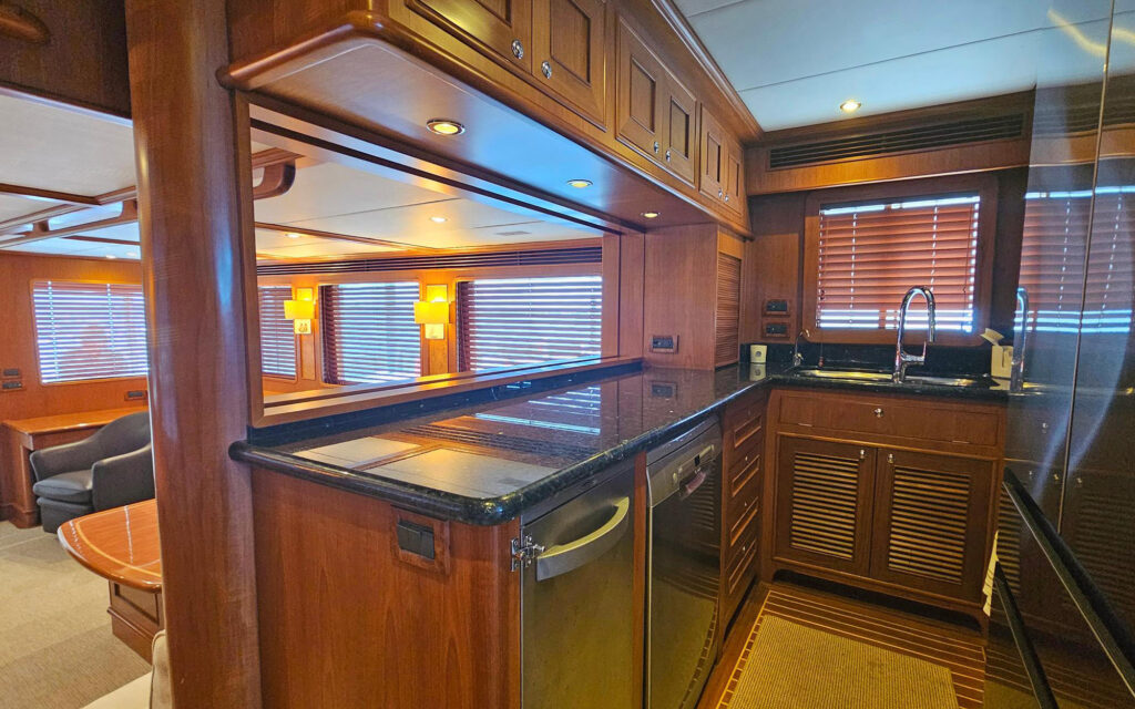 Outer Reef 700 Unbridled