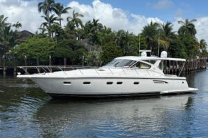 Tiara Yachts 5200 Express Shelly Anne