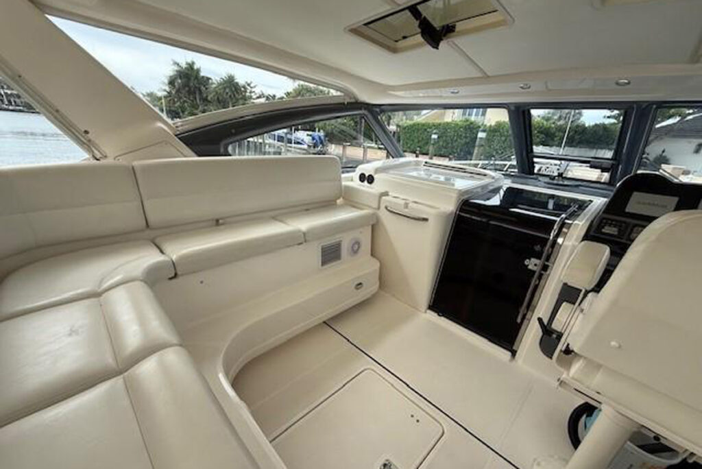 Tiara Yachts 5200 Express Shelly Anne