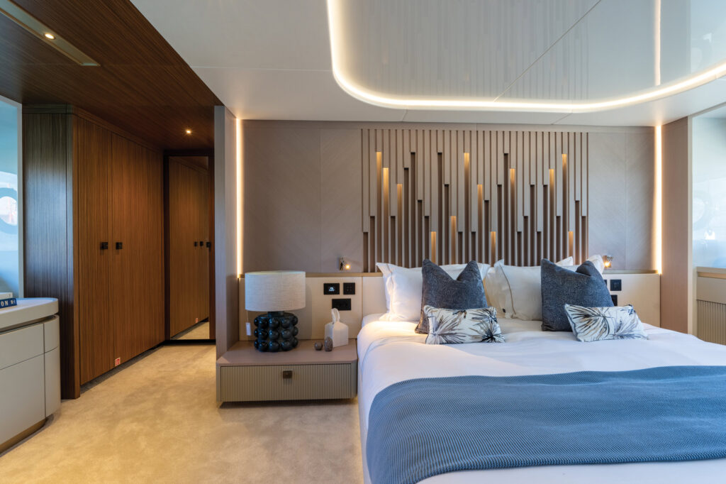 Sunseeker Ocean 156