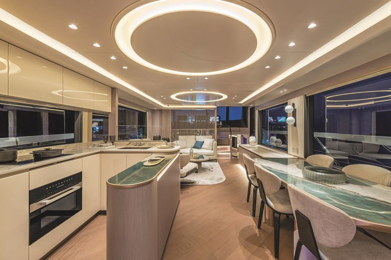 Absolute Navetta 70