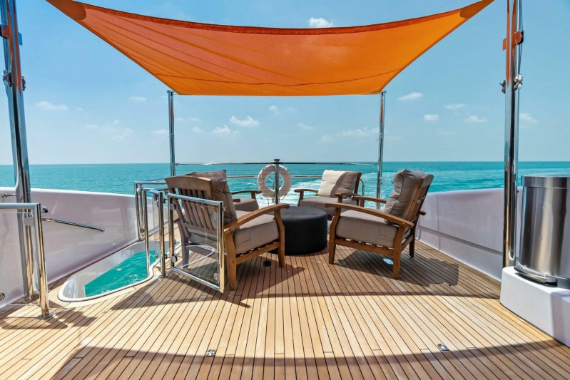 Lazzara 84 Voyager