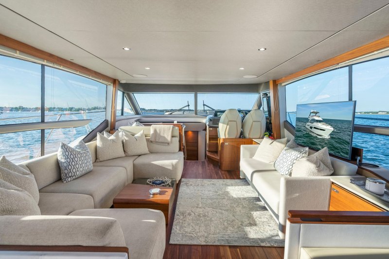 Princess Yachts F62