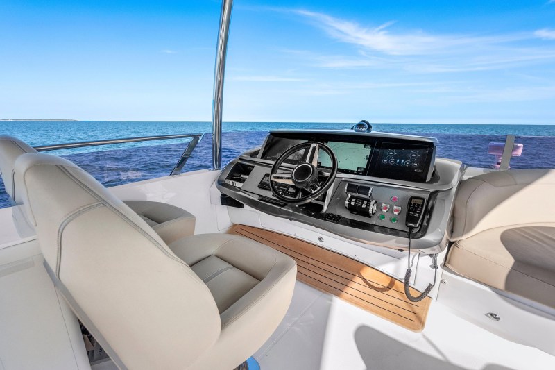 Princess Yachts F62