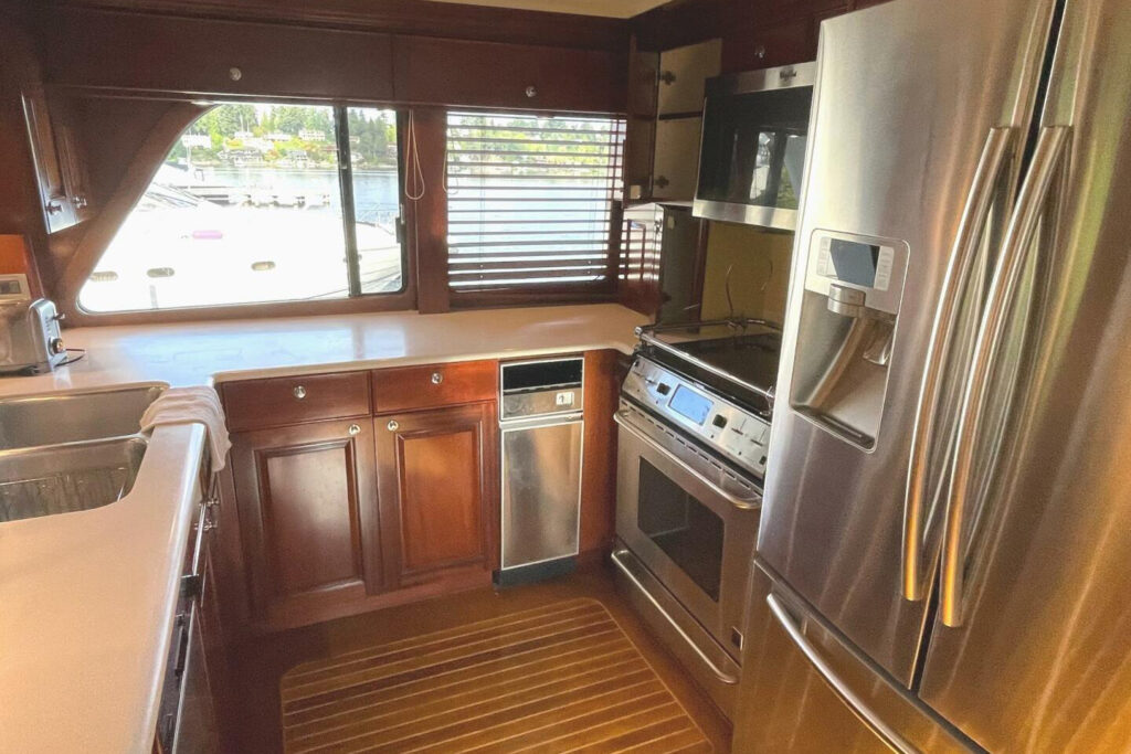 Rayburn 76 Jade Panama