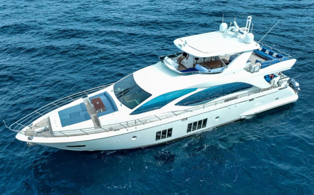 Azimut 84 Flybridge Satisfaction