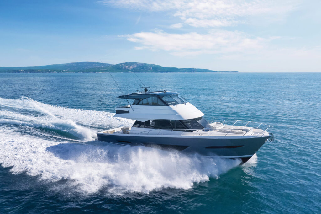 Maritimo M600