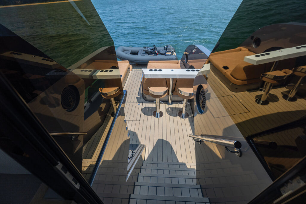 Steeler B67 Beachclub