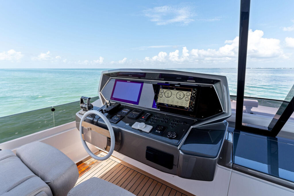 Ferretti Yachts 780 Open Sea