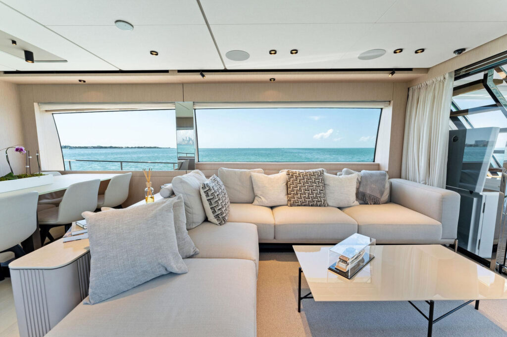 Ferretti Yachts 780 Open Sea