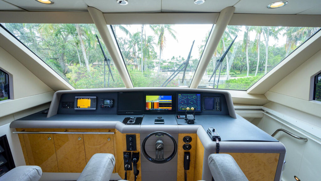 Lazzara 80 Skybridge Lost Texan