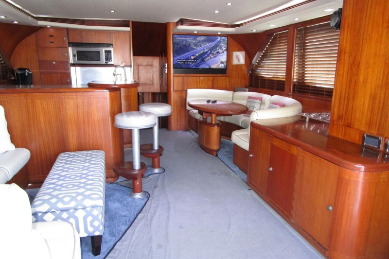 Striker 62 Elska