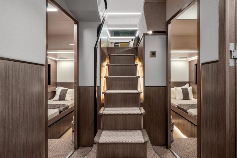 Pearl Yachts 63