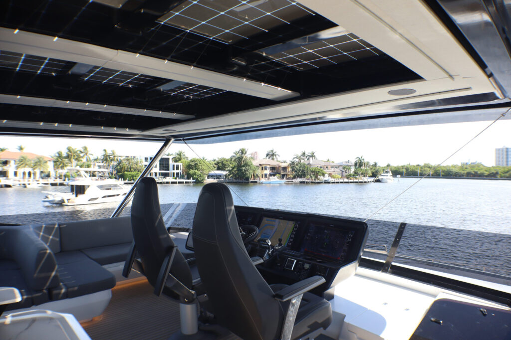 Xquisite Yachts 60 Solar