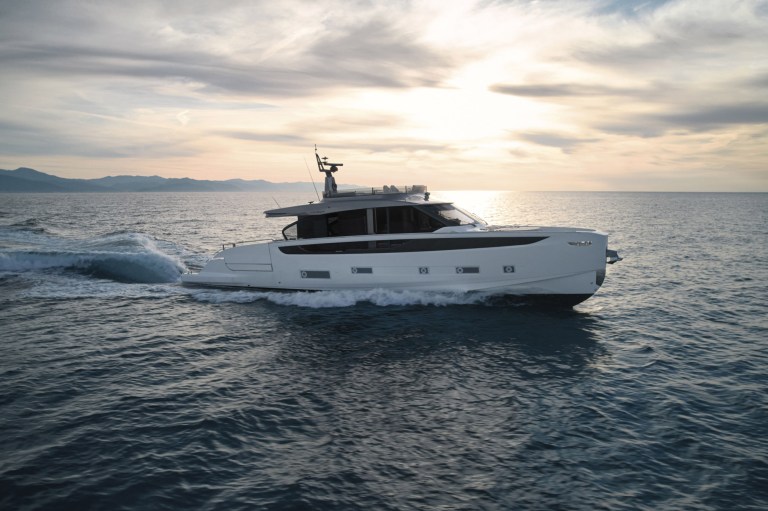 Azimut Seadeck 7