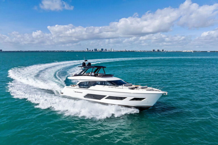 Ferretti 720 Santa Maria