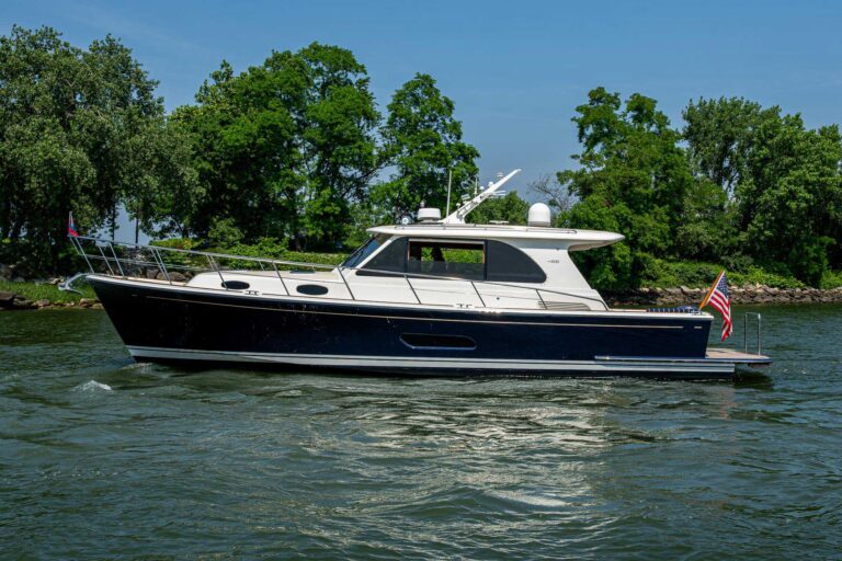 Grand Banks 44 Eastbay SX Duet